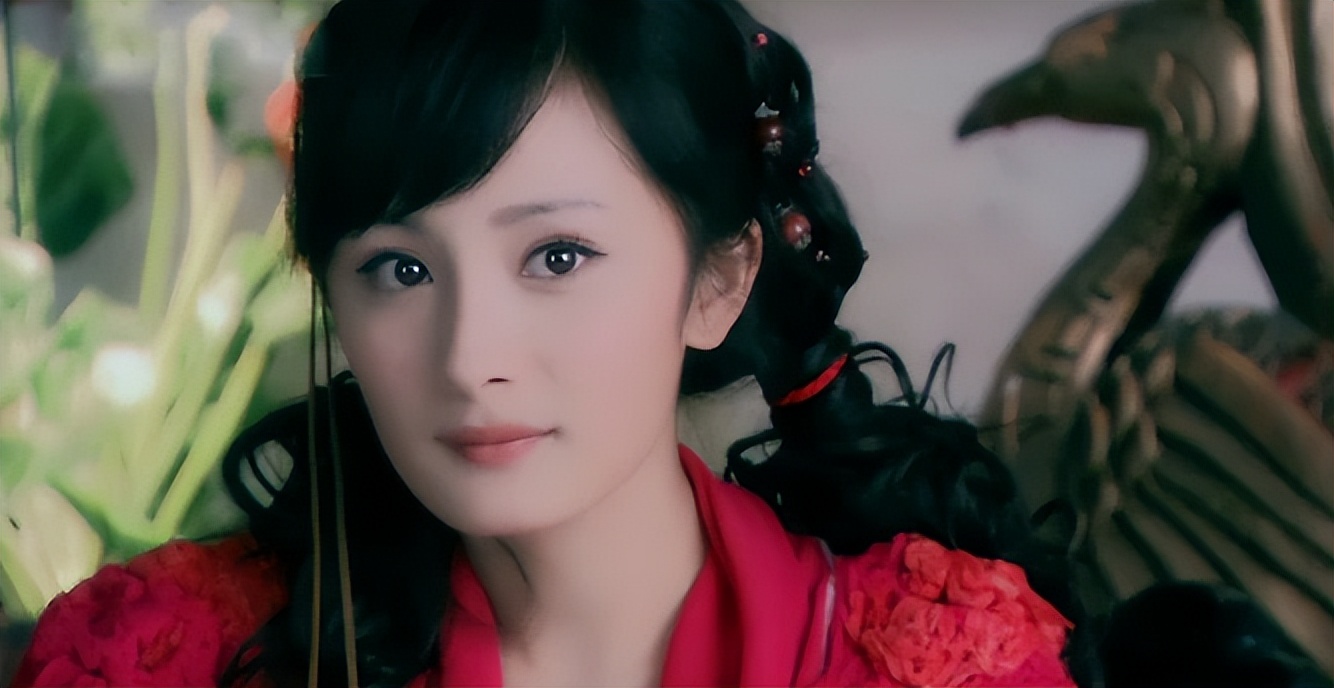 给2025年“进步最大7位女演员”排名，赵丽颖仅第2，第1实至名归