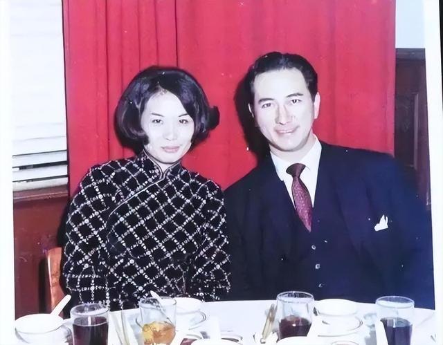 这就是二太蓝琼缨真实的样貌,都看看吧,这可不是演员饰演的