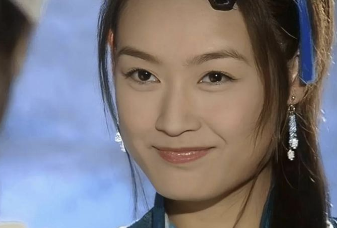 女演员别乱动脸，《骄阳似我》4个妈年轻时美貌如花，如今差别大