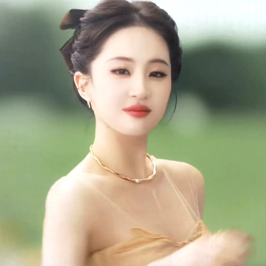 刘亦菲性感代言美图