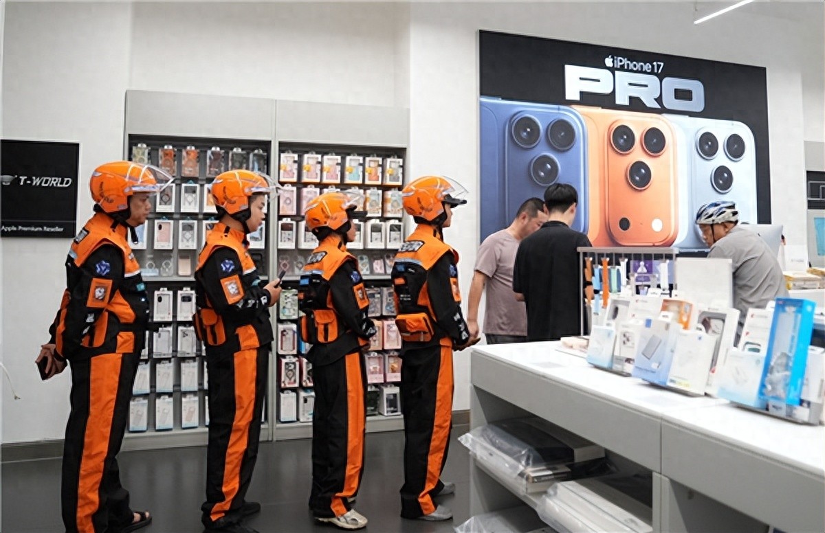 iPhone 17 今日開售 淘寶閃購搜索暴漲1000倍 最快11分鐘簽收