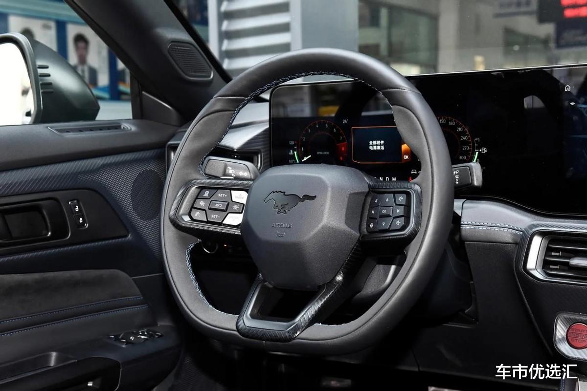 真男人开V8？价格太贵怎么办？推荐这2款，其中一台十多万就能买