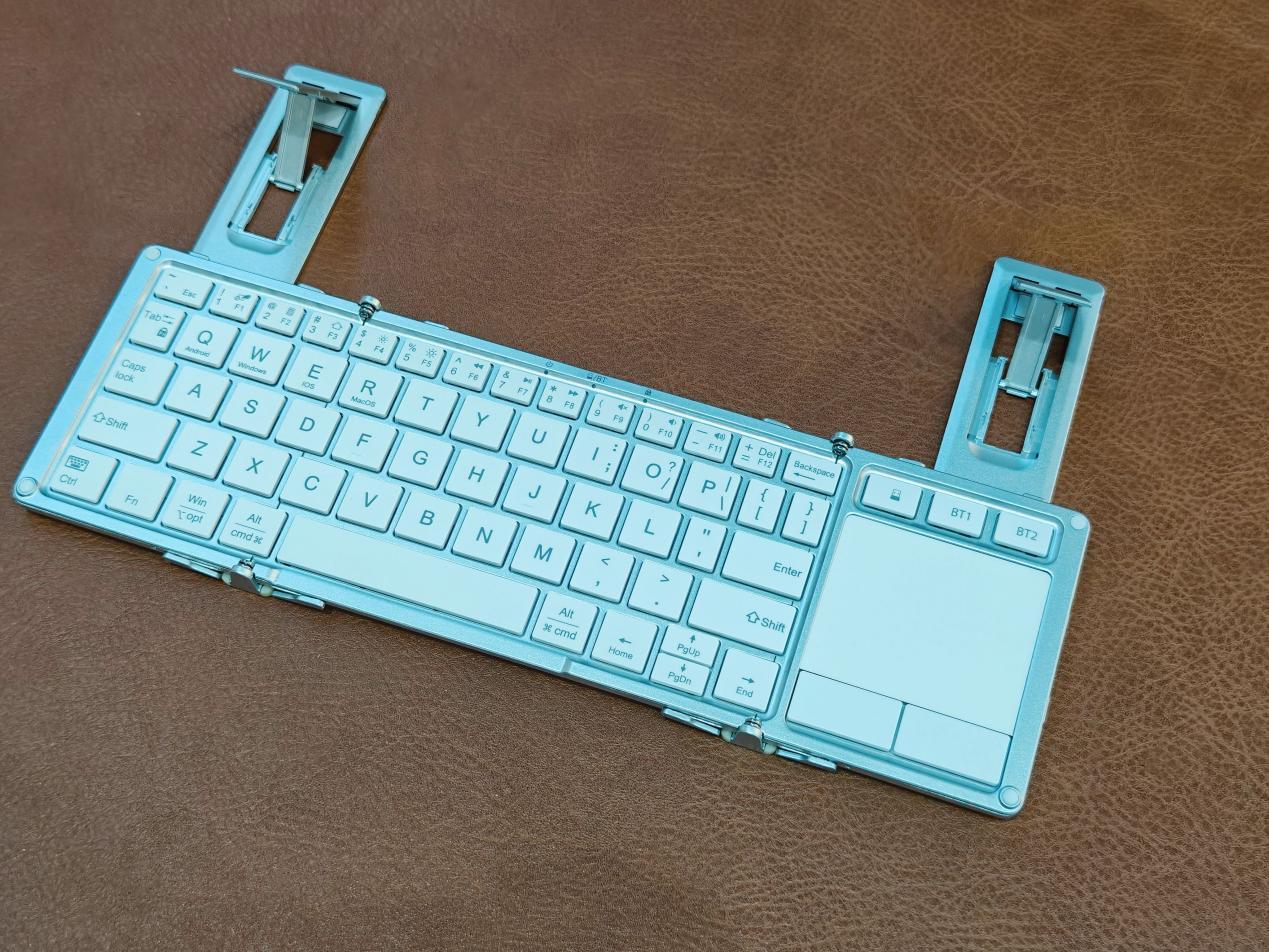 键盘也卷“三折叠”？BOW折叠蓝牙键盘，移动办公便携利器！