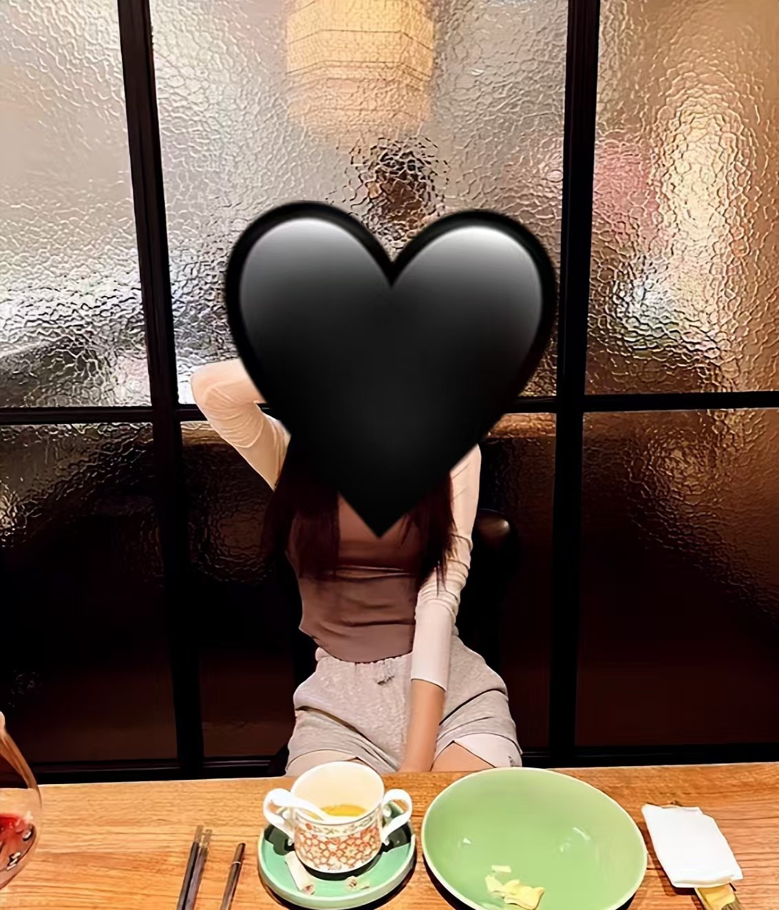 葛斯齐再爆料:大S经纪人慌了,张五部恐吃牢饭外带八位数违约金