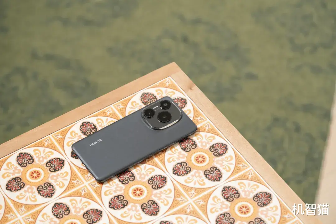 最近手机的价格，降得也太离谱了