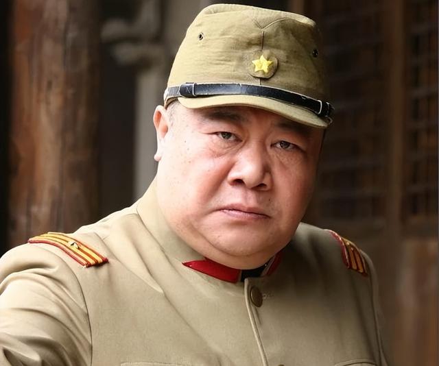 刘金山现状：62岁住北京四合院，9岁独女很可爱