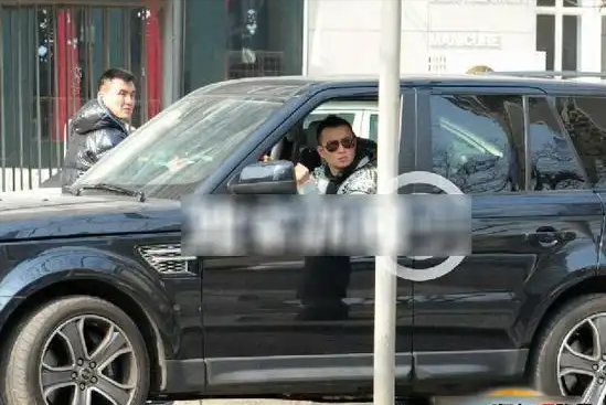 文章现状曝光：生活低调，41岁胖到快认不出，和新女友生活很甜蜜