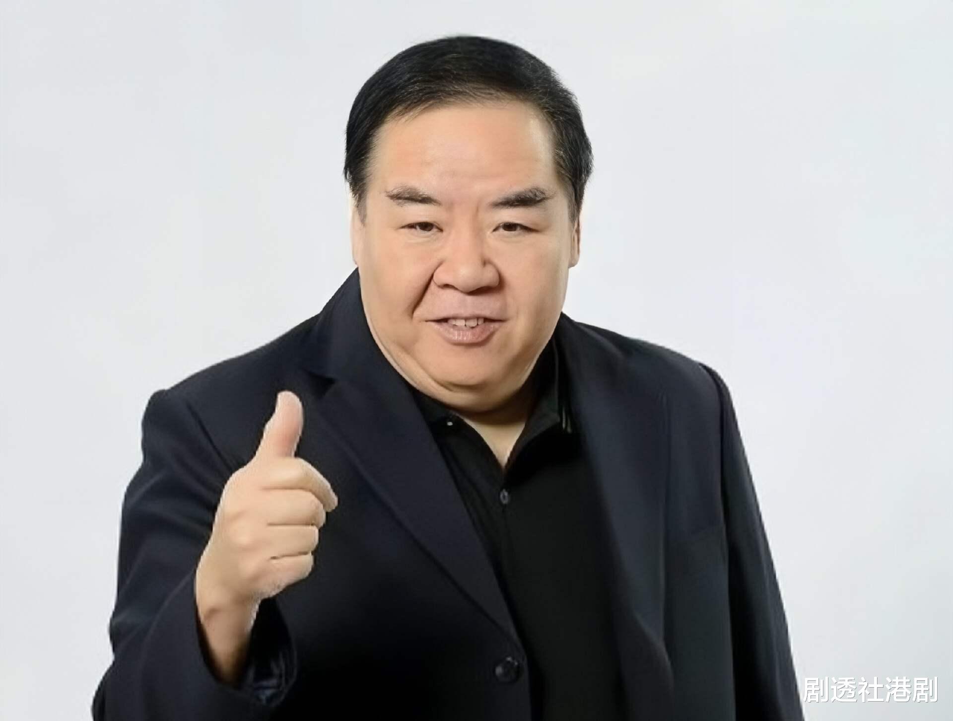 香港知名演员暴瘦70斤,大方承认欠债变卖家产,否认患重病传闻