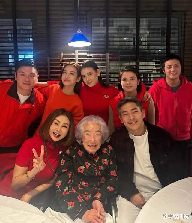 富婆谢玲玲自曝豪门潜规则,不需要做饭但要生孩子,每早都要敬茶