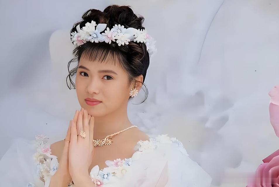 14年恋爱,9年婚姻,41岁离婚带娃,47岁再嫁,如今她被宠成公主