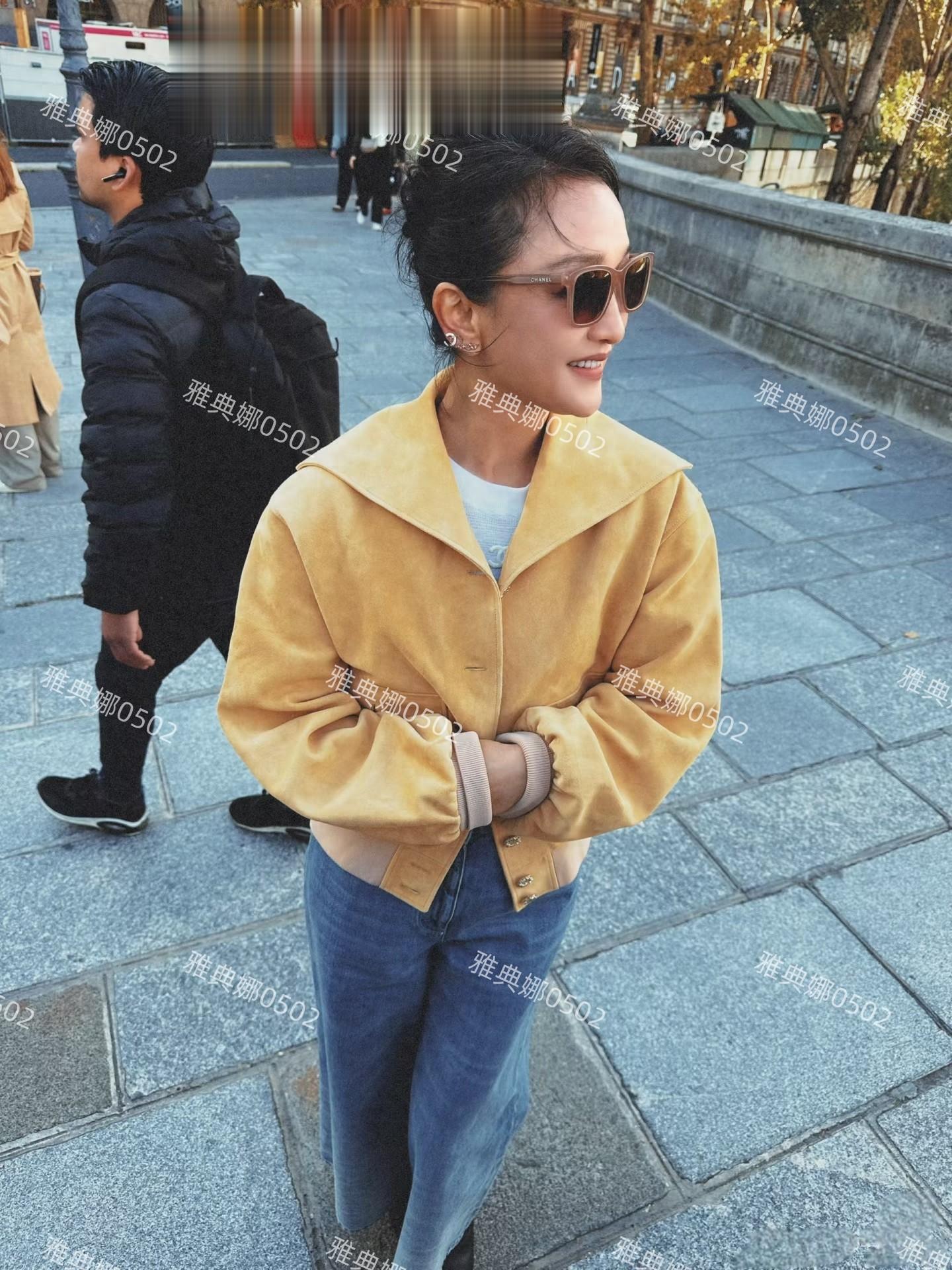 周迅本人好小一只,脸只有巴掌大,51岁了还是那么年轻漂亮有灵气