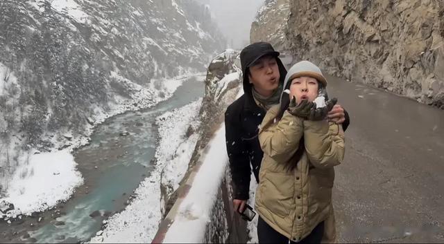 杜江陪老婆实现自驾去拉萨梦想,一人开一辆车,霍思燕激动落泪