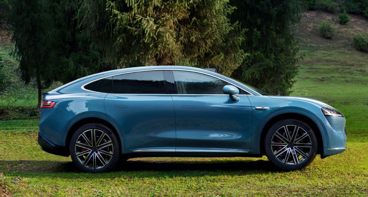 25万级SUV谁更值得入手?全能轿跑SUV智界R7凭实力胜出