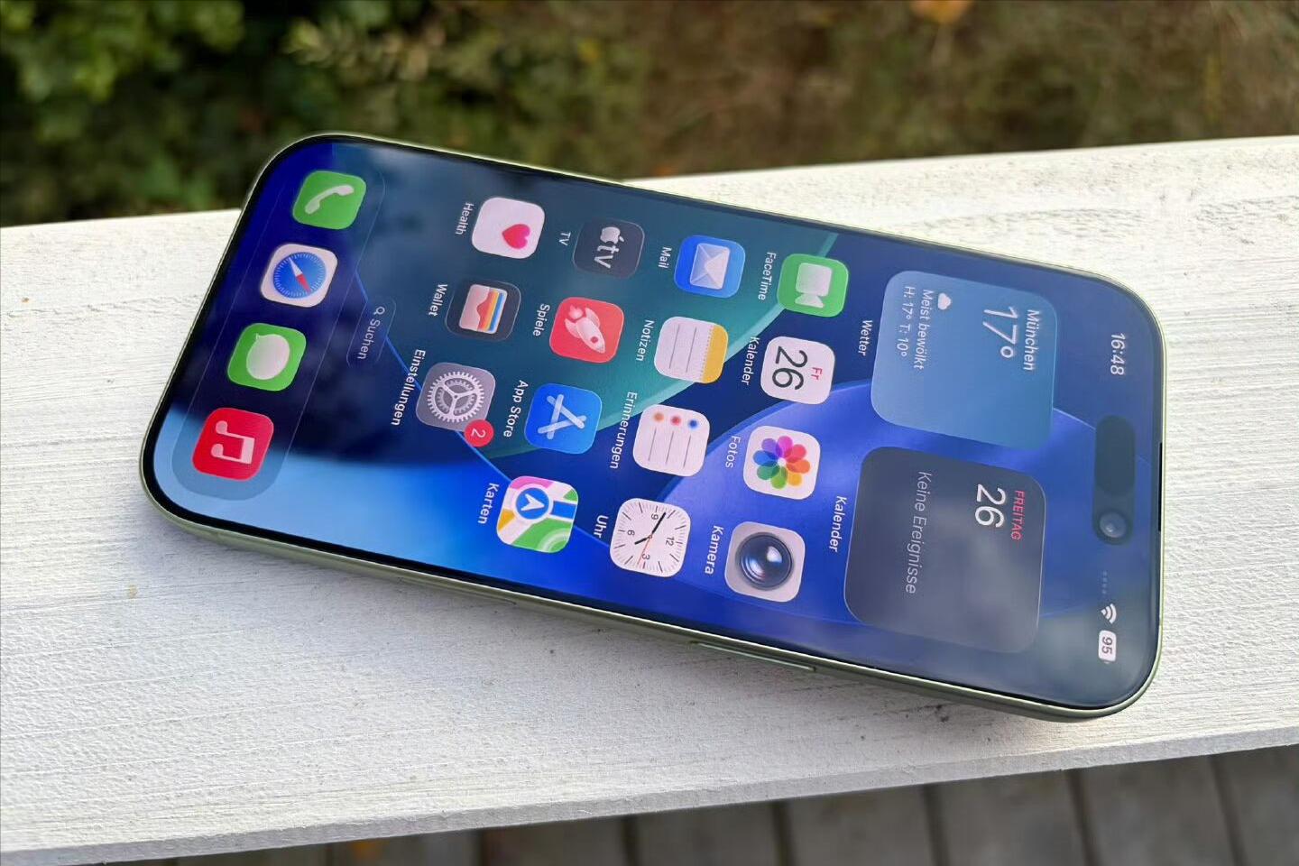 A19+極窄直屏+4800萬雙攝+177克，或是國產旗艦的“最強對手”