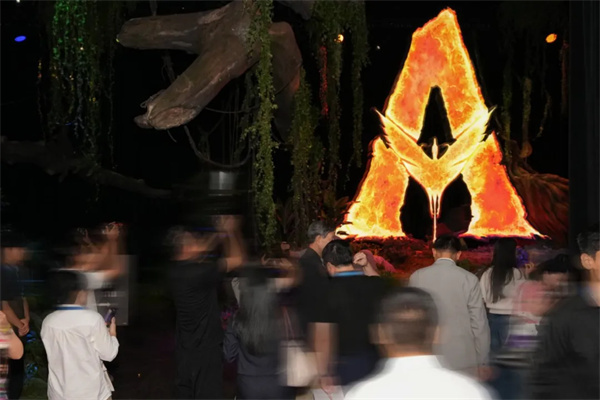 《阿凡达3》首映揭秘！它凭什么能征服卡梅隆？