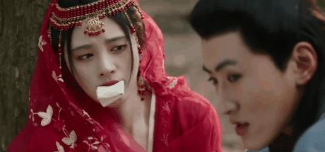 片酬没少拿，却演啥毁啥！这4位戏混子女星，演戏太尴尬