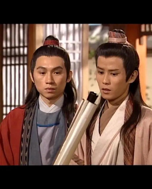 前TVB演员内地发展被嘲死茄喱啡，罕晒26年前结婚照感谢太太包容