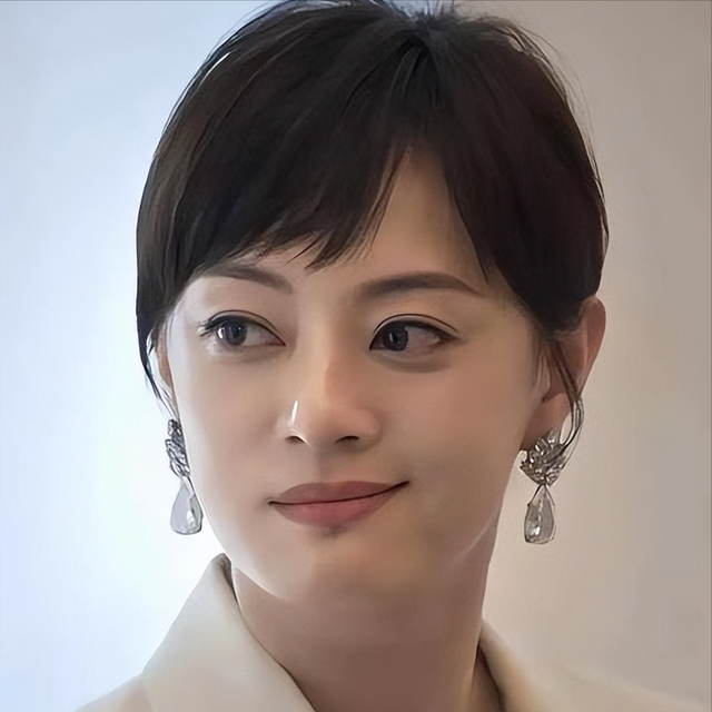 “移民风波”发酵4天后，孙俪终于更新动态，郭德纲的评价真没错