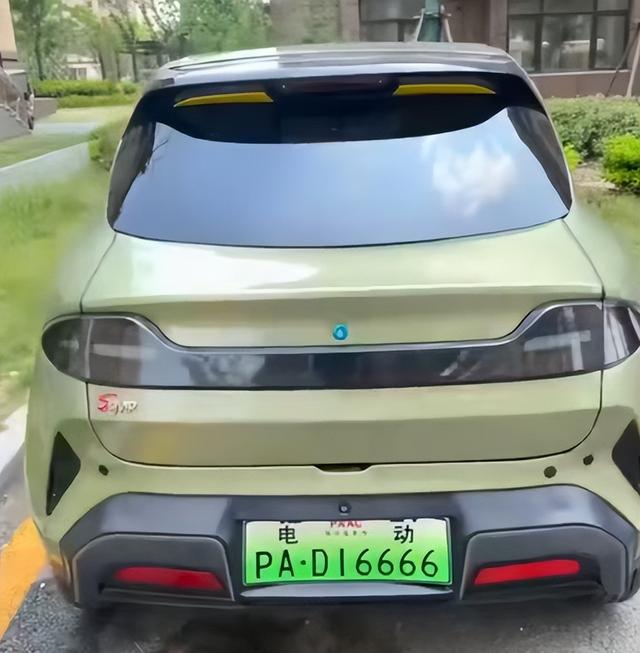 山寨版“小米 YU7 ”来了，雷军都得“傻眼”！