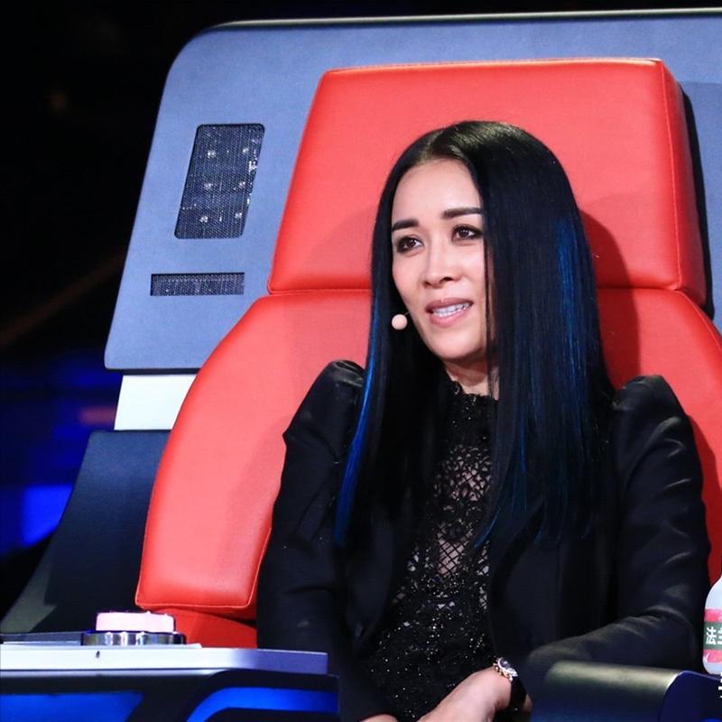 出轨风波真相大白3个月，那英近况曝出，事实证明，马伊琍说对了