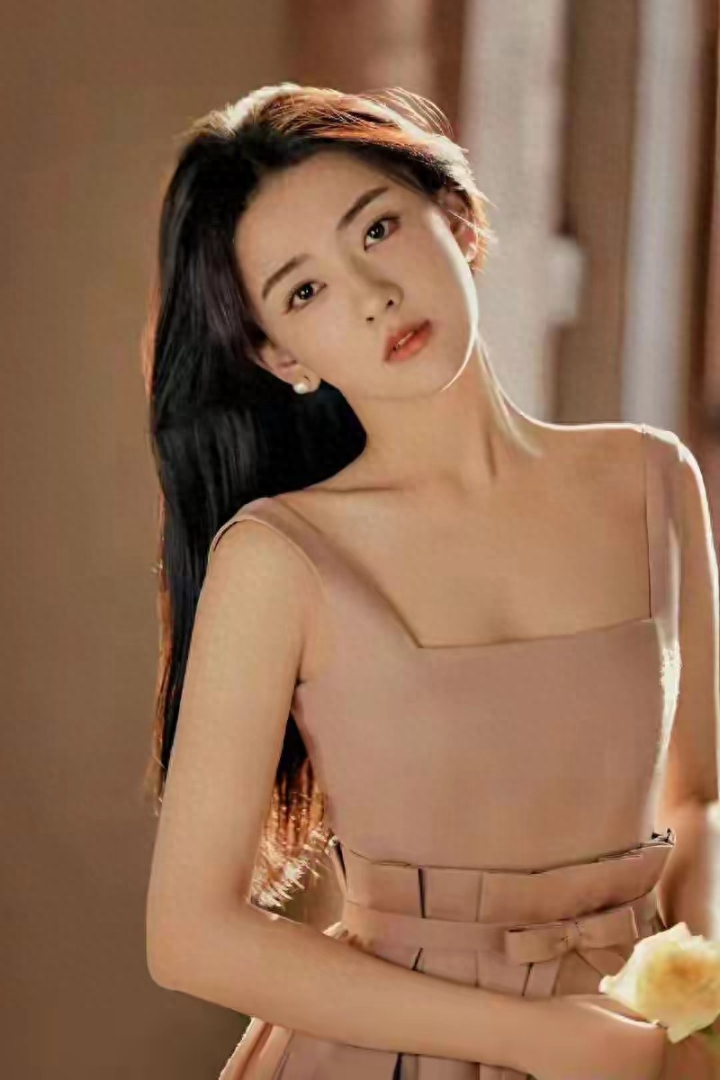 甜而有锋:美女梁洁的角色破壁之路!