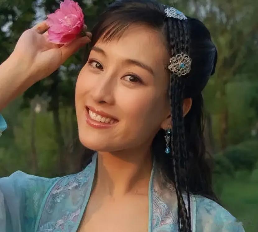 被黑人驮在肩上,和孔令辉同居11年的马苏,现如今终于传来喜讯