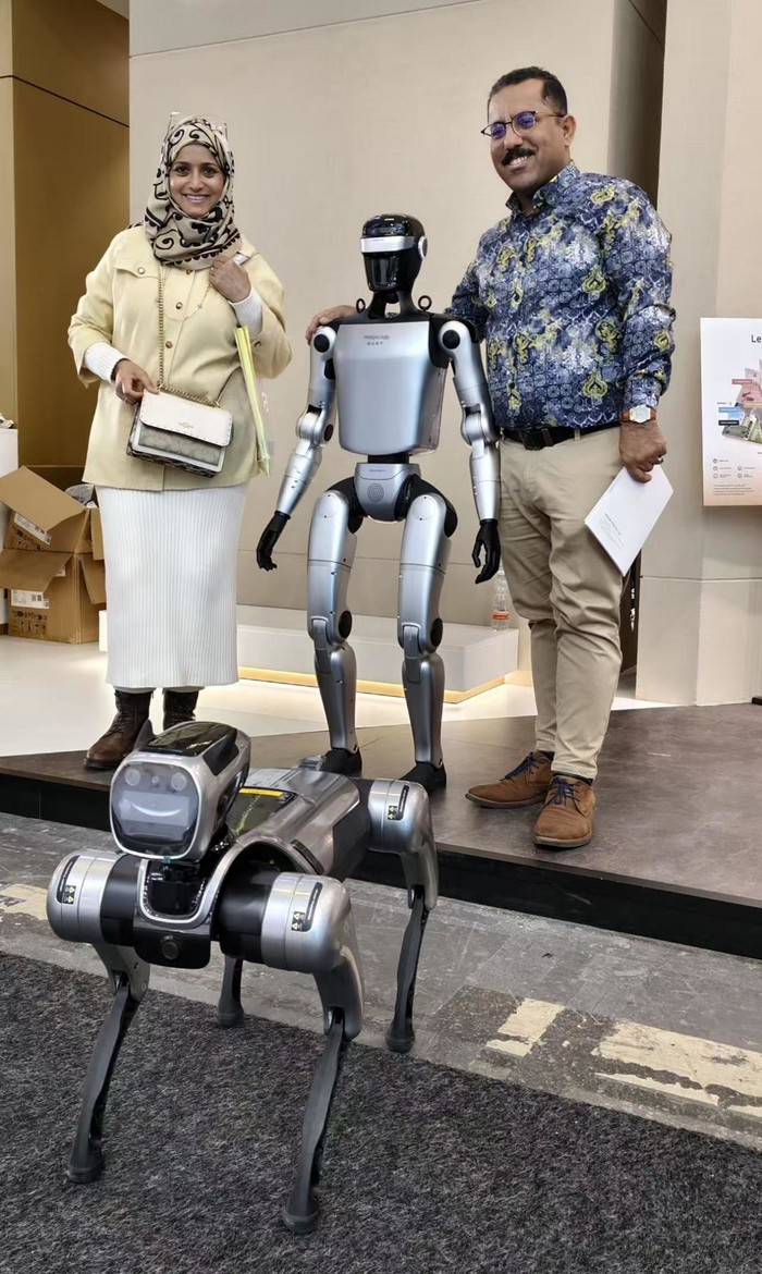 魔法原子用機器人與機器狗為IFA 2025來了點“未來震撼”