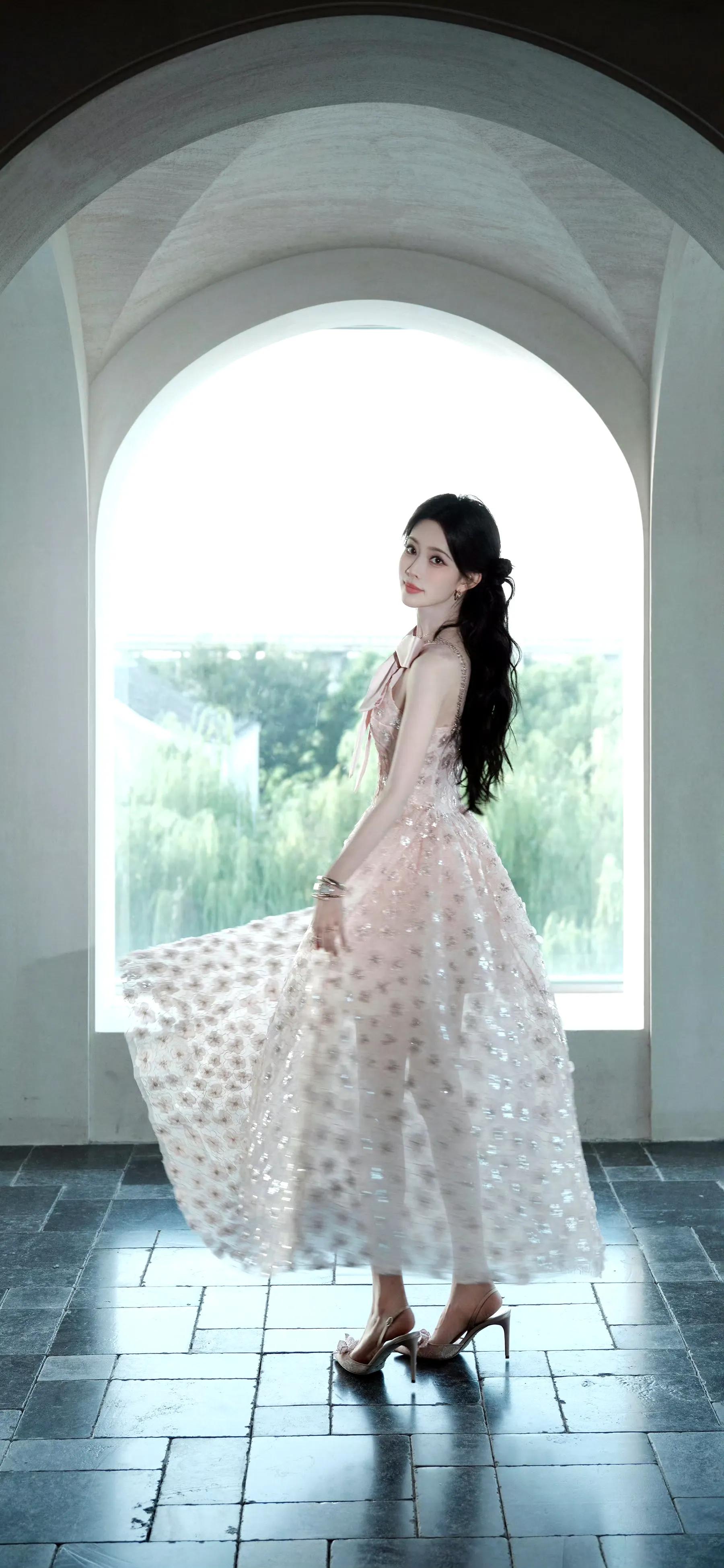 壁纸-女明星高清壁纸孟子义