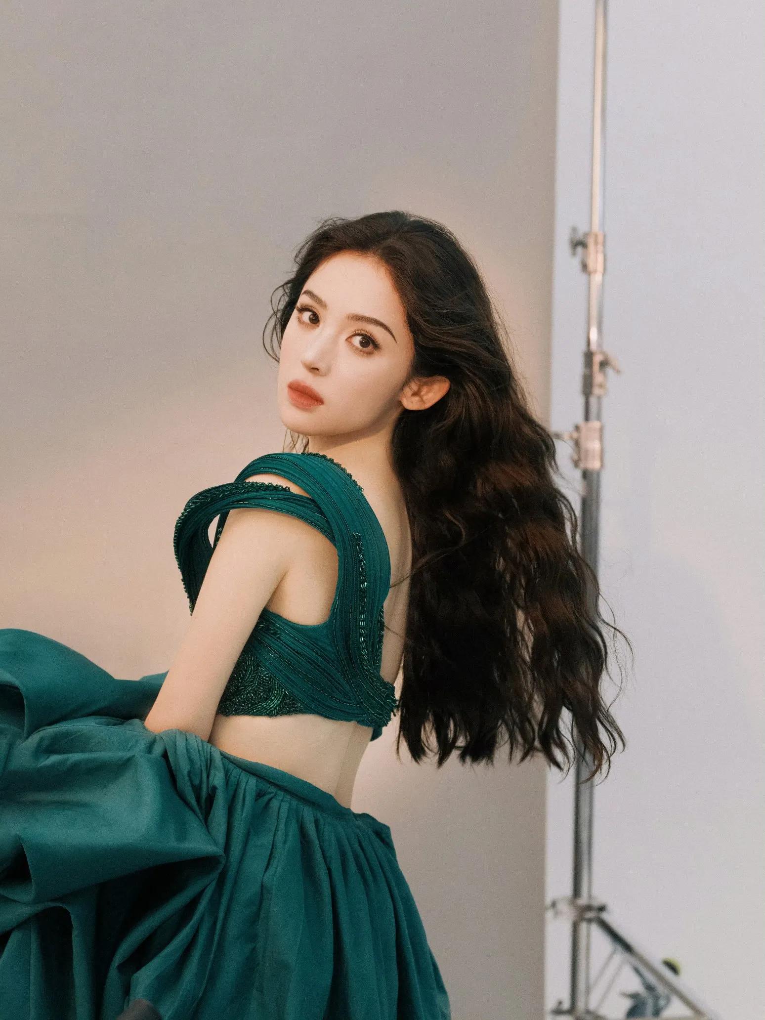 娜扎绿色写真美图