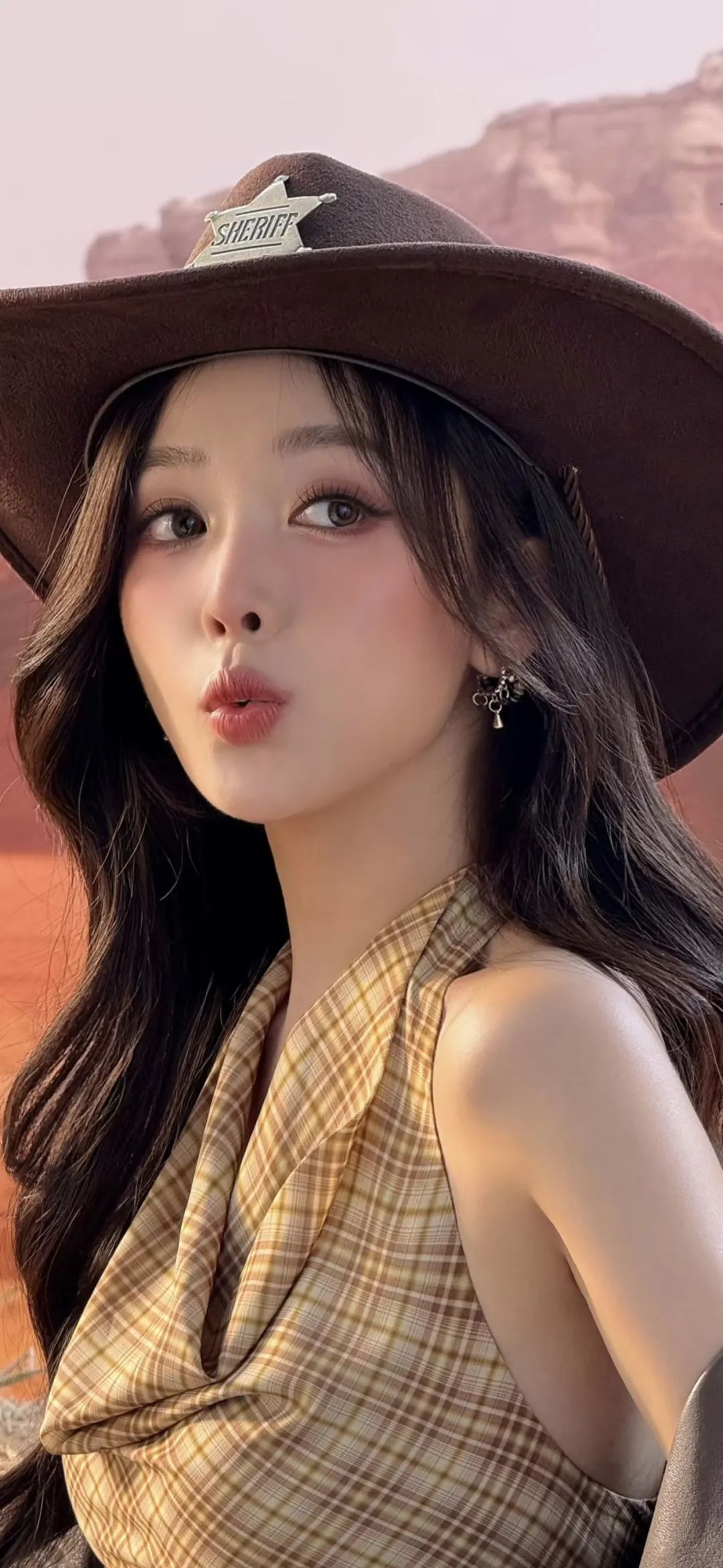 吴宣仪个性十足