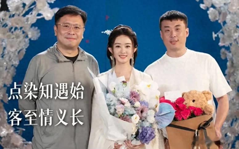 赵丽颖最新古装造型曝光，精修都掩饰不住疲态，200多天没进组了