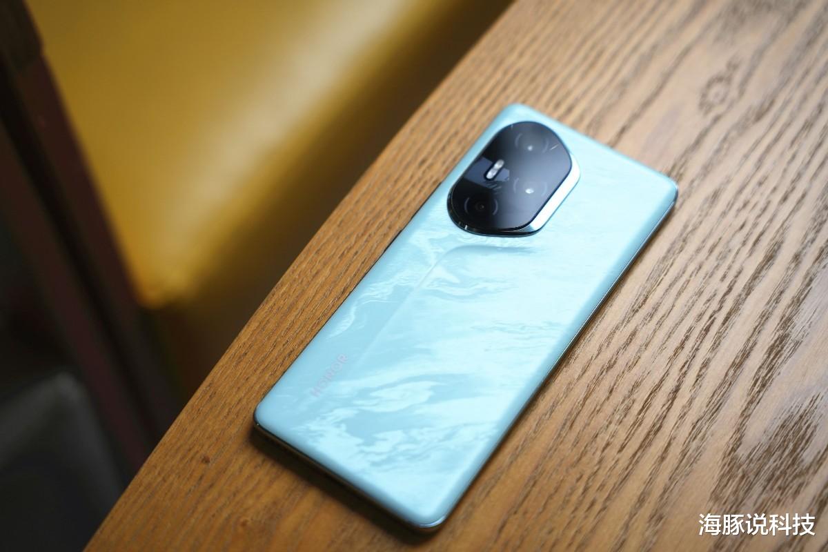 \質價比屠夫\，榮耀300在618活動不求利潤，只為加速清倉！