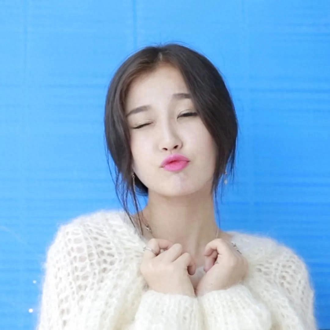 虞书欣考古表情图