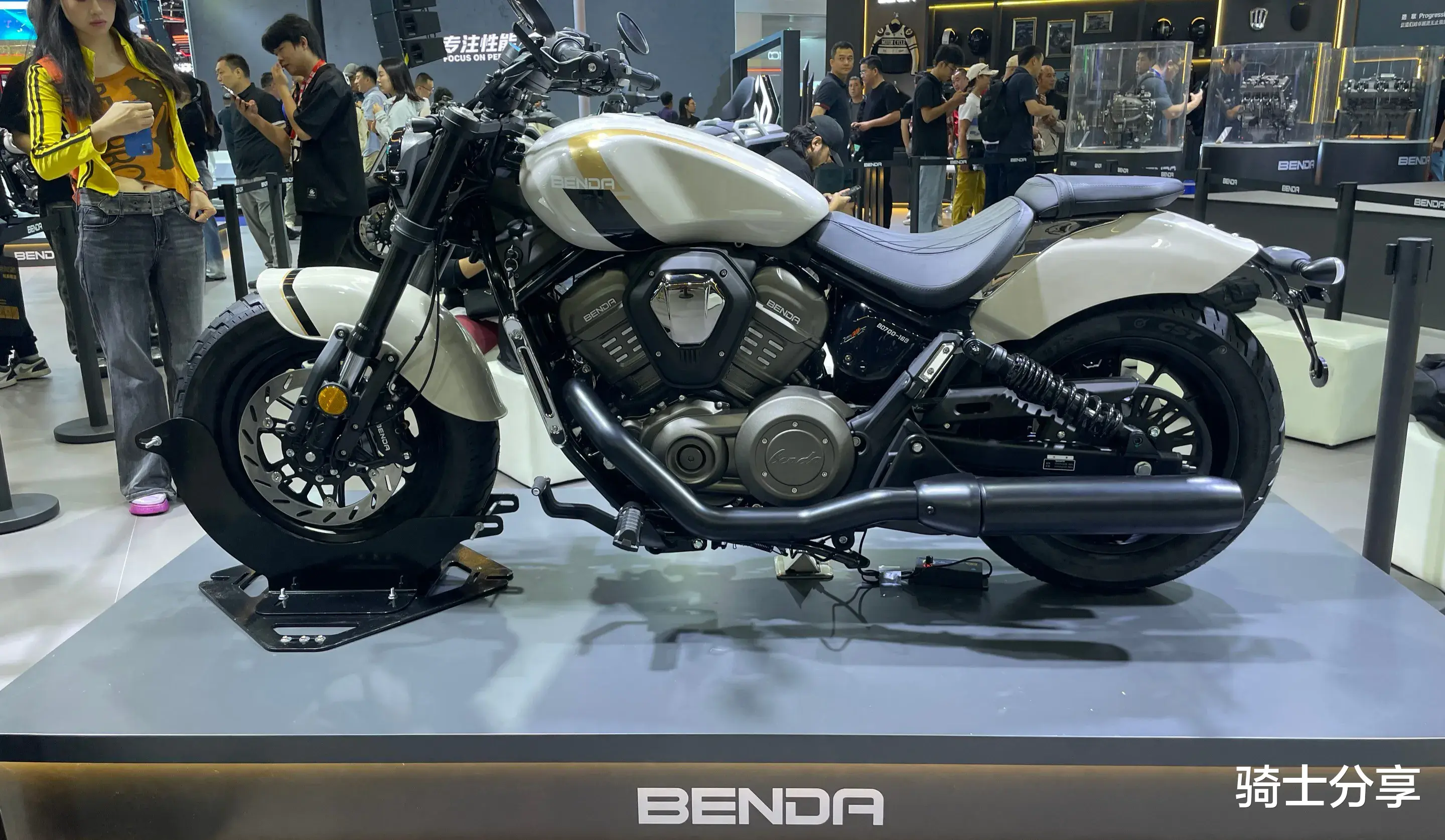 盘点摩博会上的新车！500复古街车成焦点，其他车型也不错