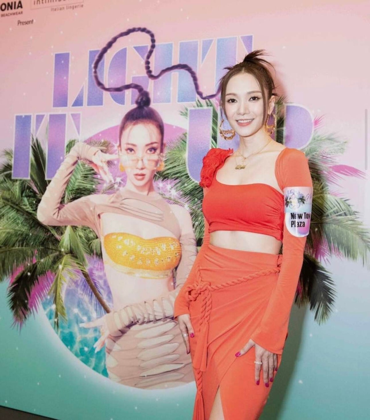 TVB前花旦女儿百天开派对,圈内好友纷纷到场,与老公曾险些离婚