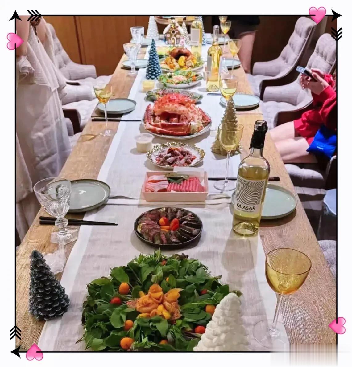 马筱梅挺孕肚买菜布置晚宴，陪汪小菲儿女过圣诞，小玥儿剪头发了