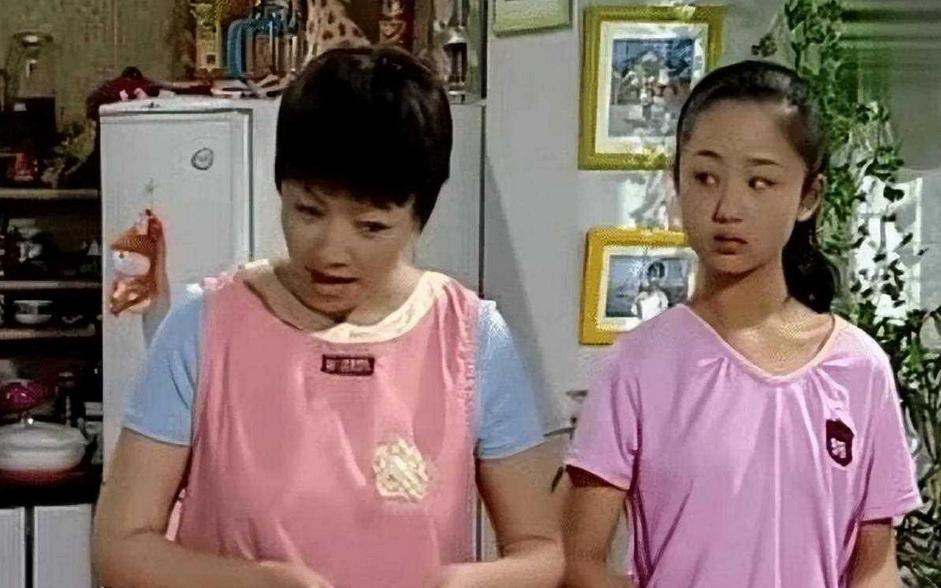 一场生日，戳穿了杨紫在演艺圈的地位，原来肖战一个字都没说错