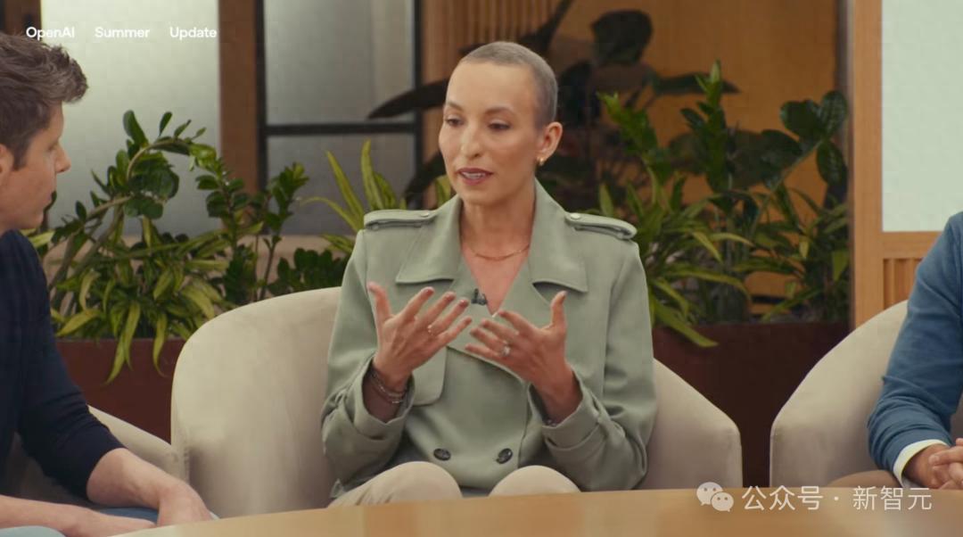 OpenAI开源霸权5天终结,百川M2一战夺冠!实测比GPT更懂中国医疗