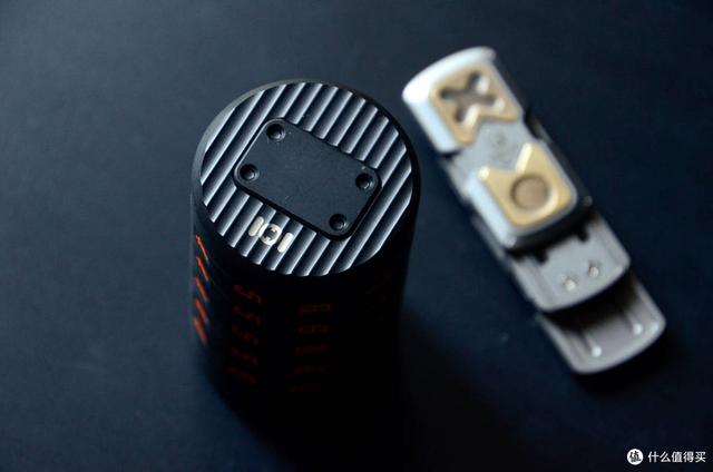 为了一探究竟,全拆散了,3000多块的密码筒我是服气的