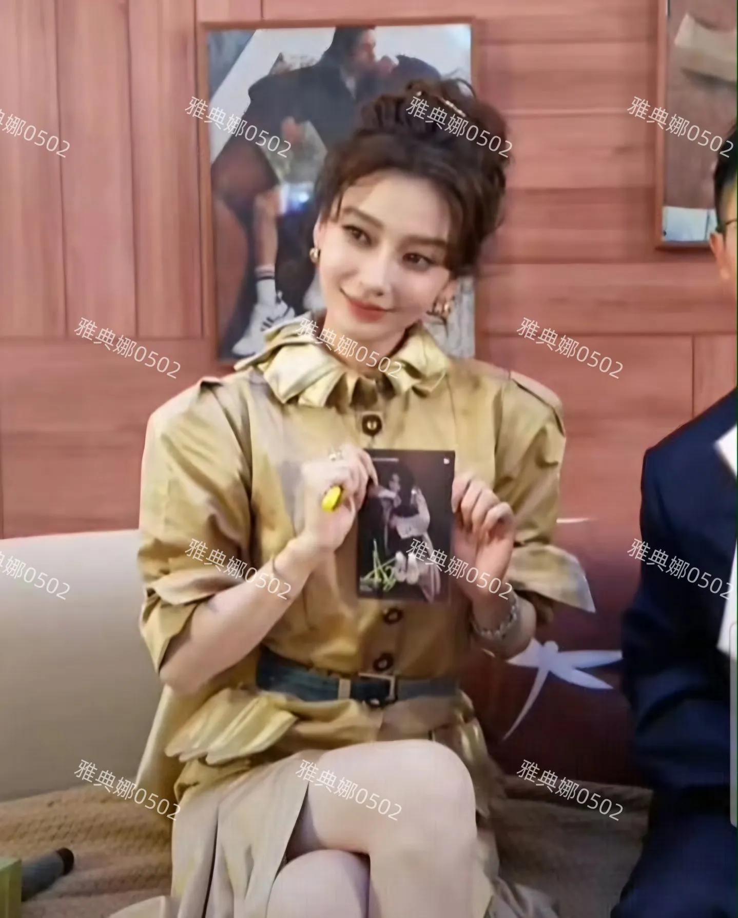 Angelababy担心的事发生了,就是她颜值下滑,脸没以前扛镜头了