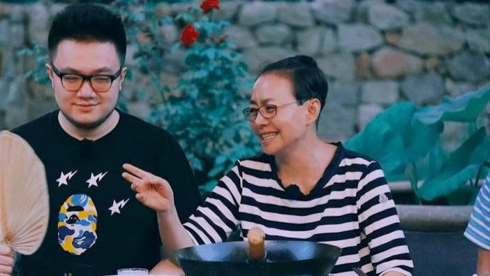 爹妈“强捧不红”的星二代