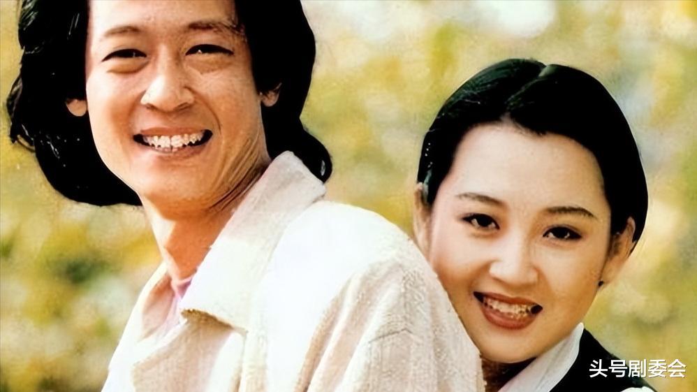 被许晴抛弃,在葛优家睡3年沙发,61岁搭档迪丽热巴,终于火了