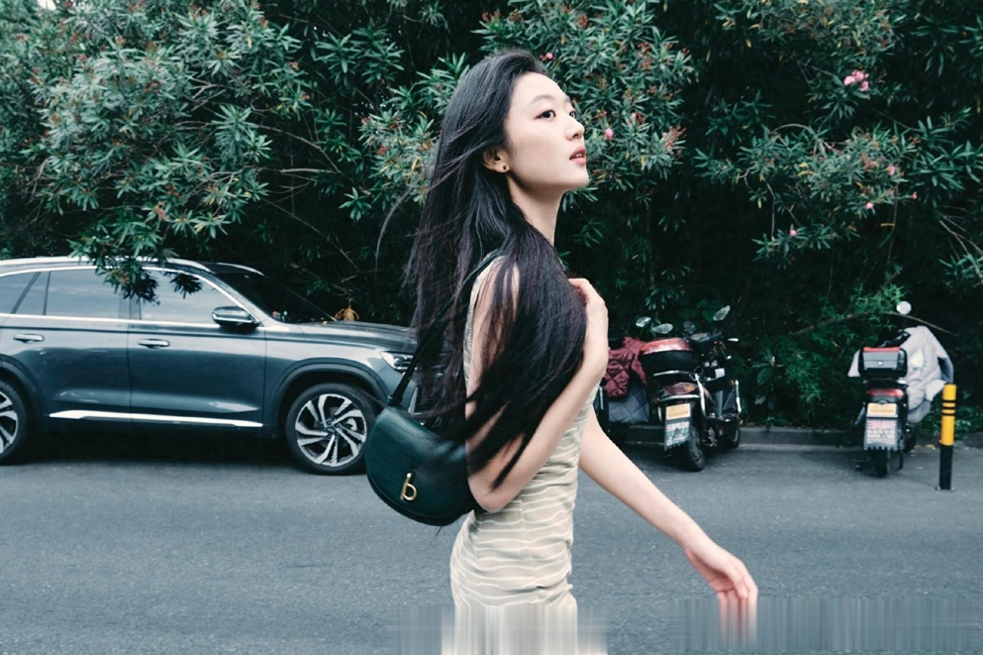 孙千 针织裙大长腿