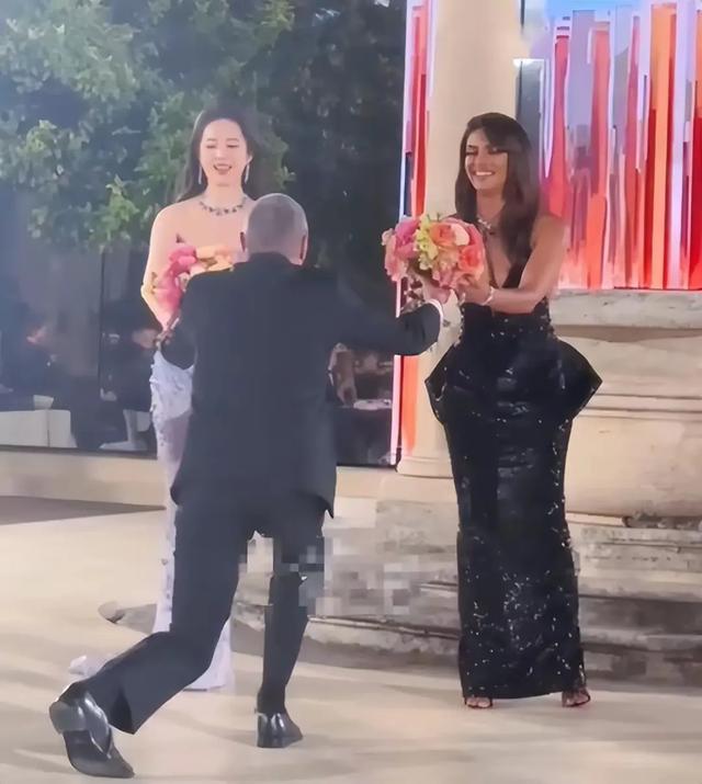 宝格丽老板什么意思？刘亦菲失宠被裁掉，Lisa占C位。