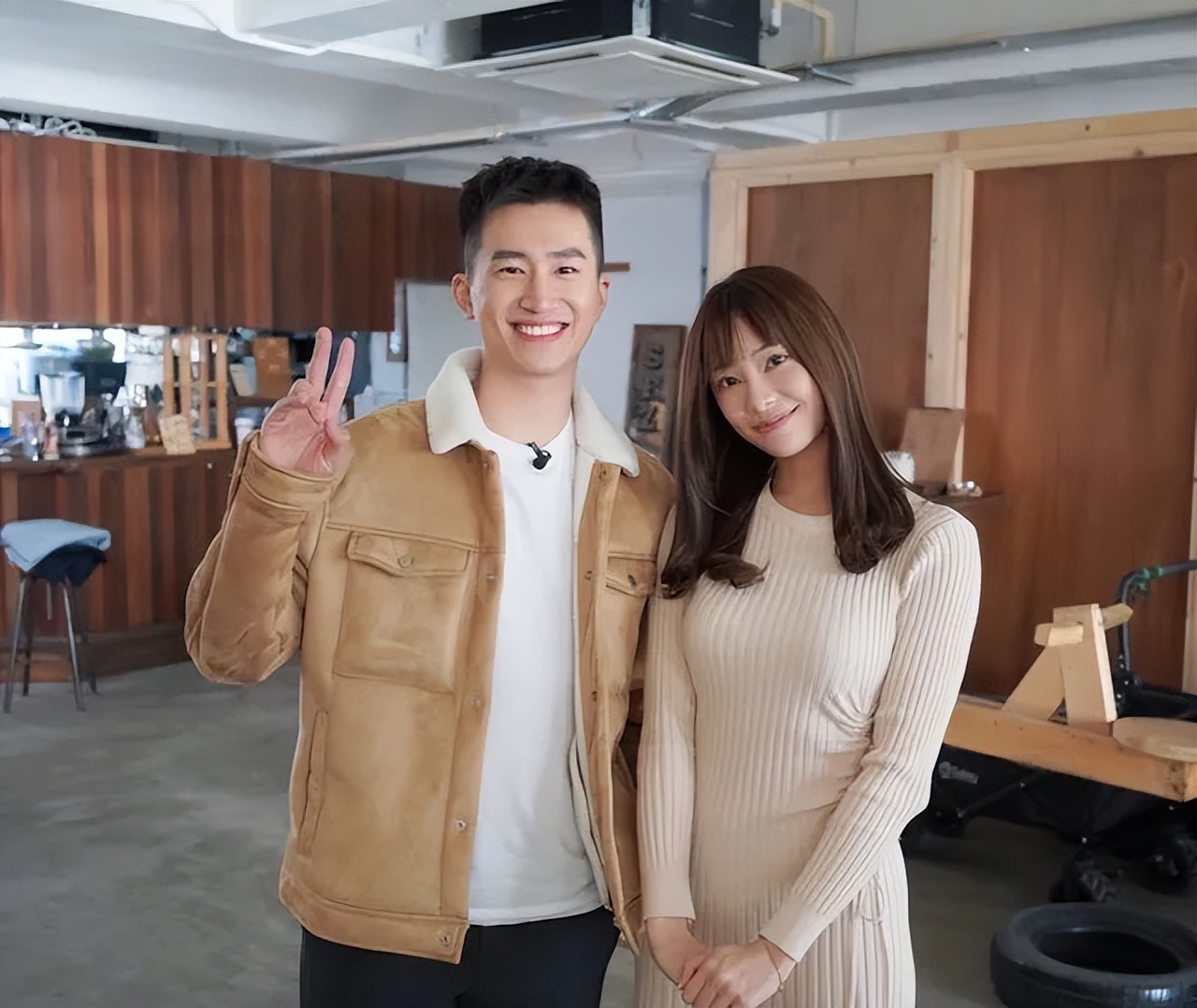 TVB男星凭恋综人气急升,入行4年无法稳定支付家用,直言对不起母亲