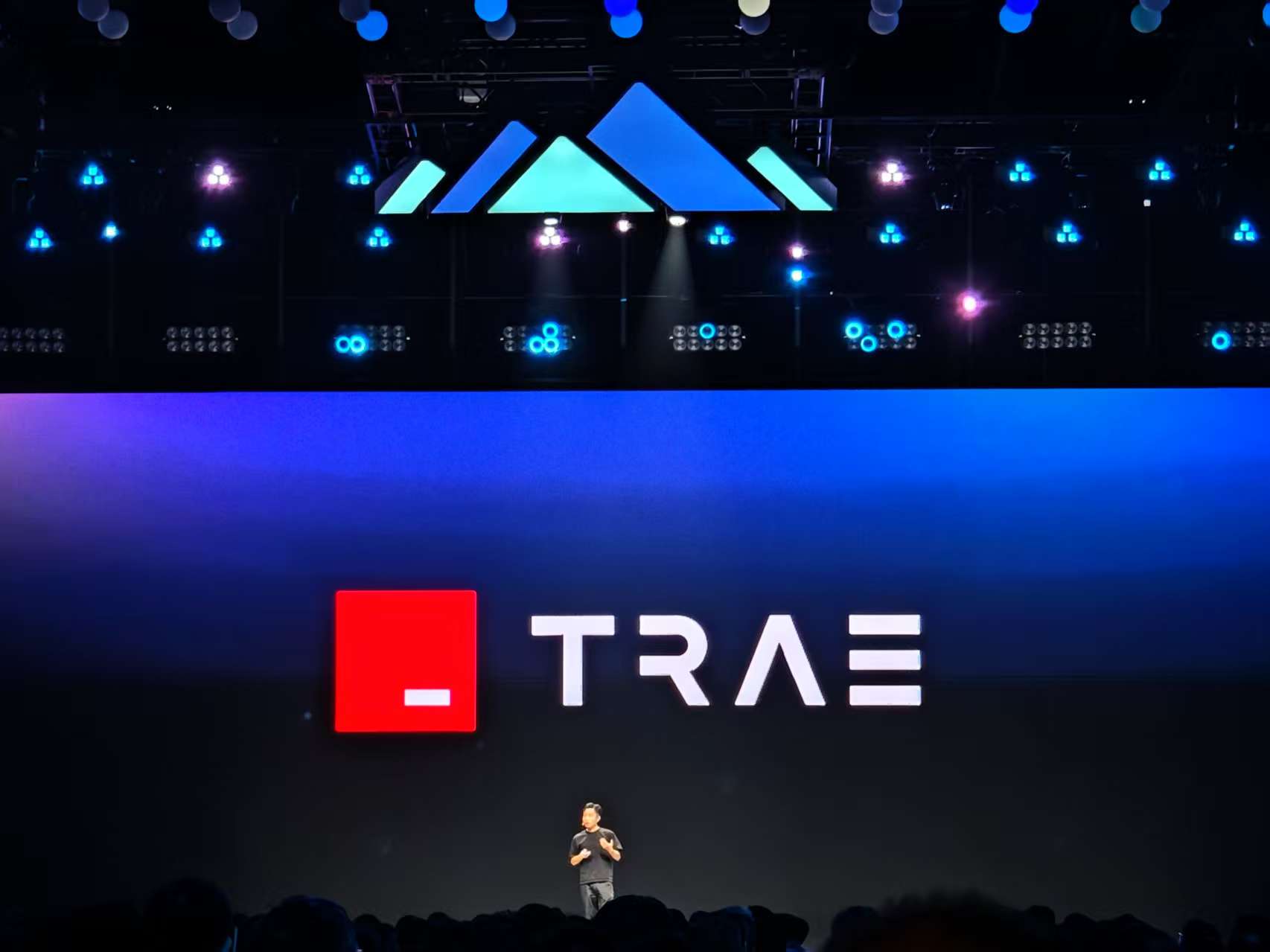 豆包1.6来了，让AI也学会“偷懒”？