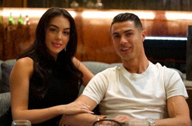 葡媒：明夏世界杯后，C罗将在马德拉岛办婚礼