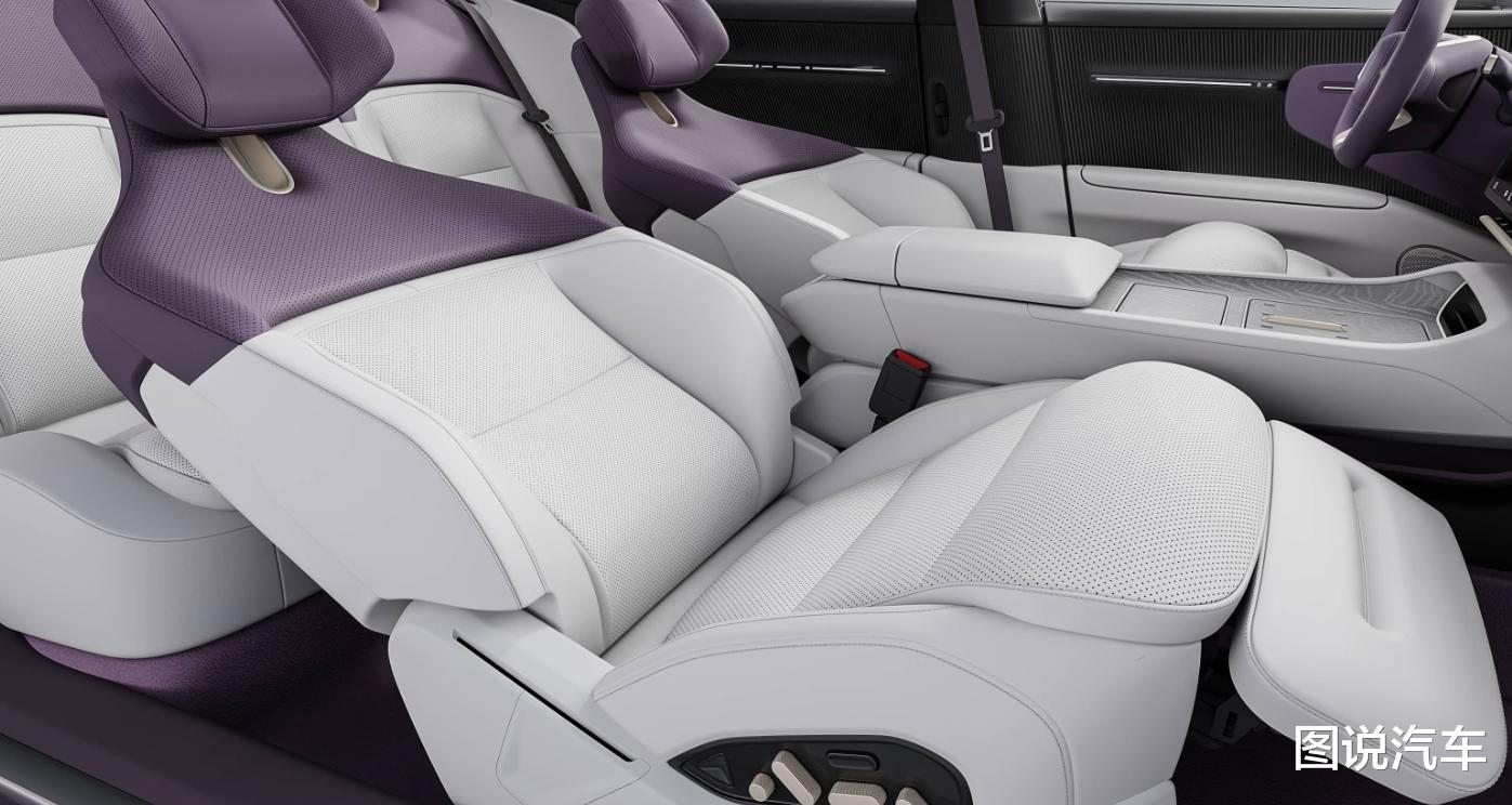 新款享界S9起售价30.98万，和阿维塔12比，选谁只看三点