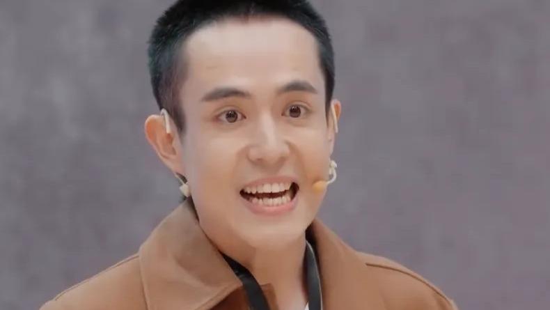 导演吴彤评论区沦陷！安排王星演被绑架情节，风波升级浙江台被骂