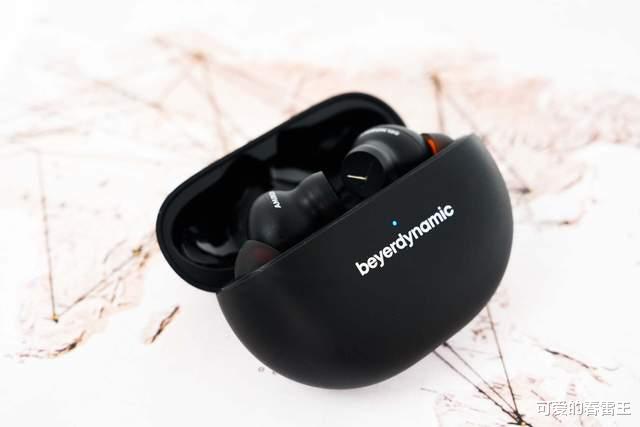 拜雅AMIRON100：當百年聲學遇上無線未來，我的耳朵被寵壞了